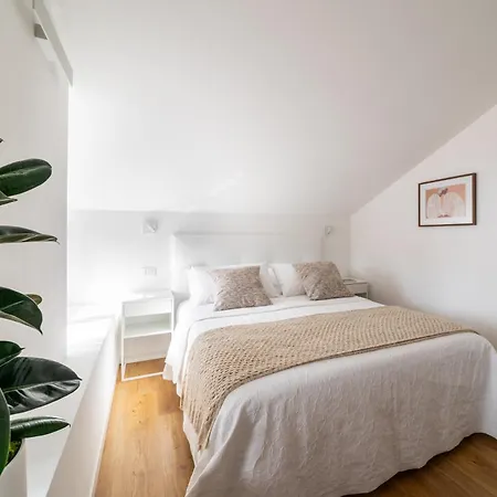 Alba Vista D'oro Apartment